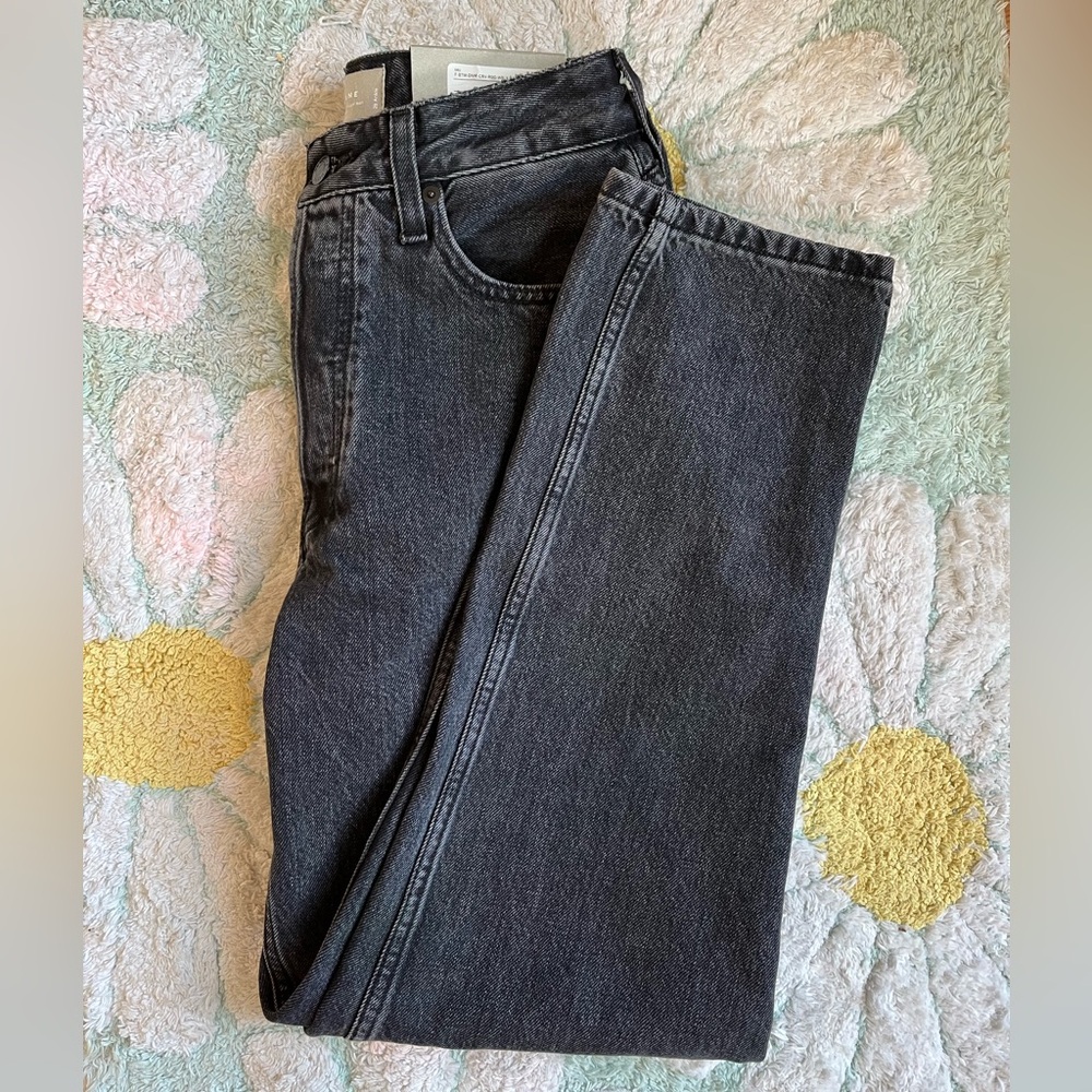 Everlane 90s Cheeky Straight Jean